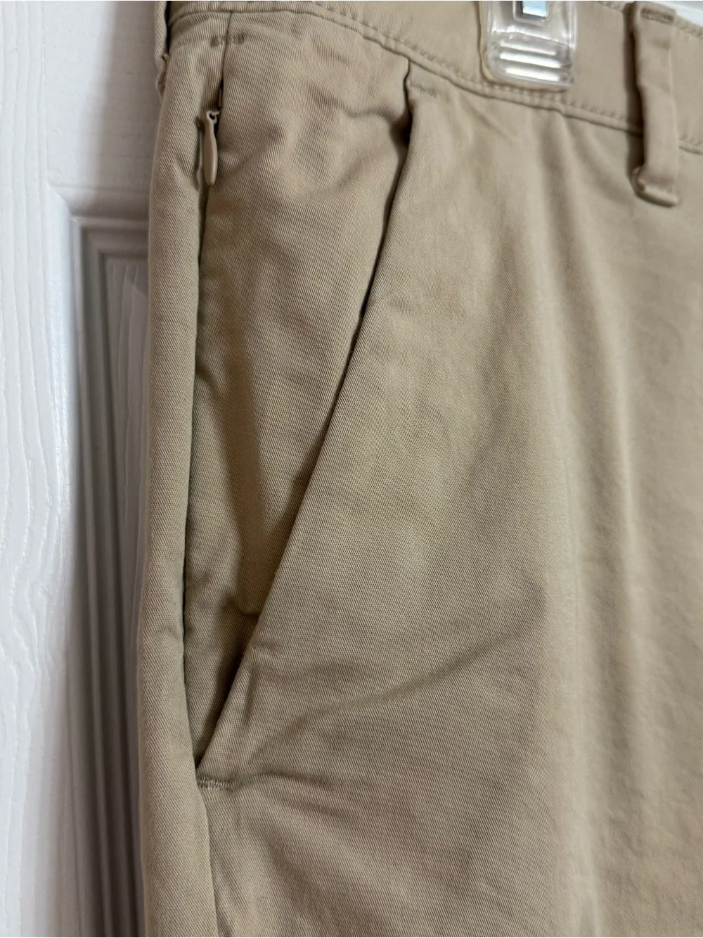 Hollister Men's Tan Chino Pants - Slim Straight Fit